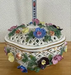 専用】ロイヤルポーセリン ポプリポット 小物入れ 陶器 バラ 薔薇 蓋