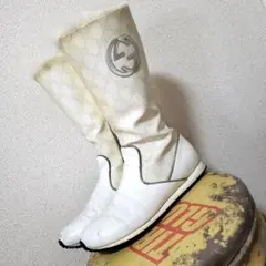 ★Gucci ★ホワイト ロングブーツ GGロゴ