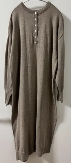 アメリカンホリック ニットワンピースベージュ