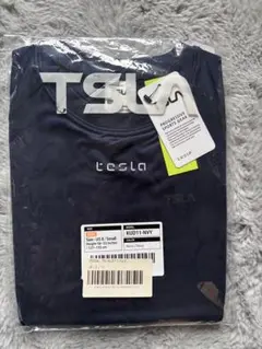 【未使用】Tesla キッズ127〜135cmネイビー長袖