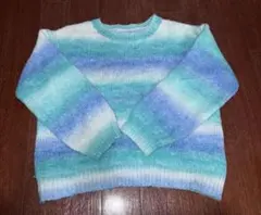 長袖　グラデーション　ニット