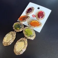 新品未使用 ビジュー付きドロップ型ピアス