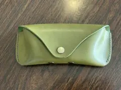 オリーブ　グリーン レザー メガネケース　ハンドメイド