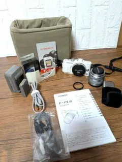 OLYMPUS Lite E-PL6 ミラーレス一眼 ホワイト 豪華セットのサムネイル
