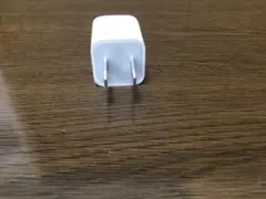 ホワイト 角型 充電器 2ピンプラグ