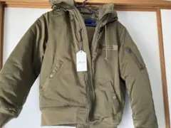 アヴィレックス　ブルゾンMサイズ