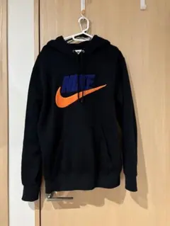NIKE フード付きパーカー ブラック Mサイズ