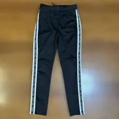 130くらい　REPIPI ARMARIO 黒ジャージ