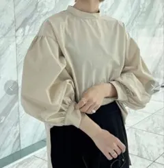 【新品】THE SHOP TK バルーン袖 ベージュ シャツ ブラウス