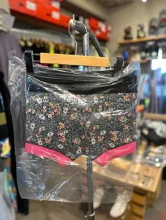 ウエットパンツ　O'Neill 花柄 　サーフィン　ＳＵＰ　Ｌサイズ　新品