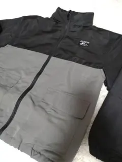 ブラック/グレー ジップアップジャケット