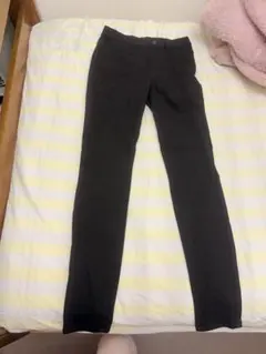 ブラック スキニーパンツ
