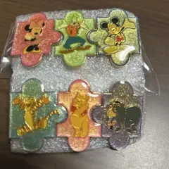 ディズニー パズル型ピンバッジ 9個セット ィズニーランド ジグソーパズル ピンバッジ 9種コンプ セット - メルカリ