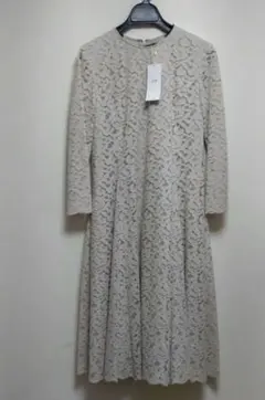 レース　ワンピースのサムネイル