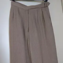 ベージュ ヘリンボーン パンツ