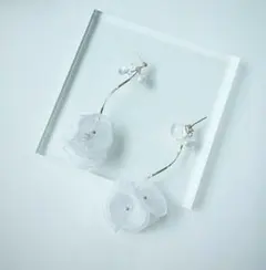 シフォン ピアス イヤリング ホワイト ブライダル ハンドメイド