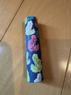 ポール&ジョー　猫型　トリートメントリップスティック