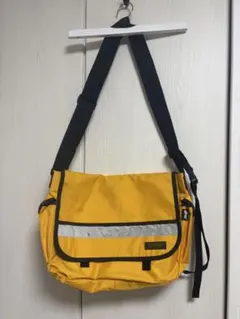 Item thumbnail for item 4d9d773b-a3bc-47d1-a9e6-1d821a51a468