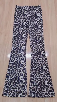 リブフレアパンツ　non‑hedge 　レオパード柄