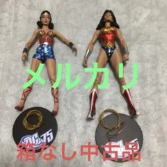 ワンダーウーマン　フィギュア　2体組　箱なし中古品