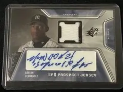 Adrian Hernandez（ヘルナンデス）直筆レリックサインカード