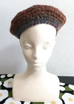 ハンドメイド・手編み大人ベレー帽 (ブラウン系グラデーション)