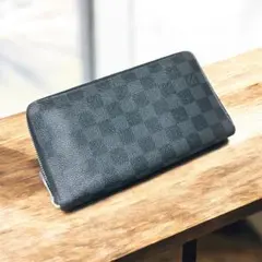 Item thumbnail for item ced3814c-c616-4622-9e81-4468a0ebb898