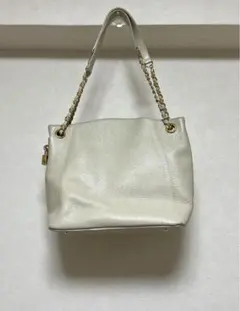 【Samantha Thavasa】チェーンショルダーバッグ　ホワイトパール