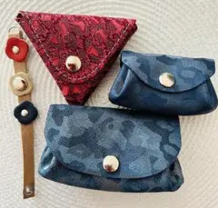 本革　小物入れ　チャーム　コインケース　ミニ財布　アクセサリー