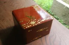 保管小傷有！上質朱漆に優美な大内蒔絵の映える二段重（検大内塗重箱お重