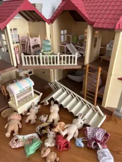 シルバニアファミリー ハウス　家具人形付き
