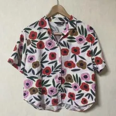 ユニクロ マリメッコ リネンブレンドシャツ　花柄 サイズSのサムネイル