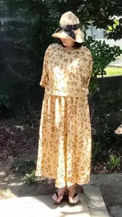 【GW限定セール】着物リメイク　セットアップ　梅　縮緬　6分袖トップスとスカート