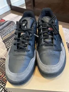 アディダス「フープス 3.0 ロー（HOOPS 3.0 LOW）」のブラックのサムネイル