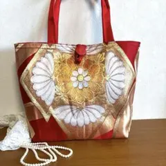 No.61 帯リメイクバック　赤地に刺繍トートバッグ