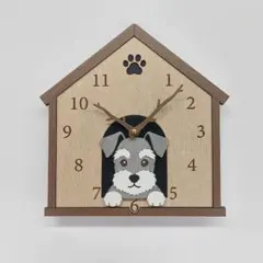 名入れ無料】犬小屋から顔を出している柴犬 赤毛 掛け時計 静音 - メルカリ