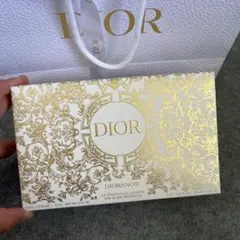 【正規品】ディオールスノーエッセンスホリデー(数量限定品) DIOR