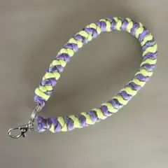 パラコード　編み込み　スマホストラップ（編み込みの長さ約28cm）