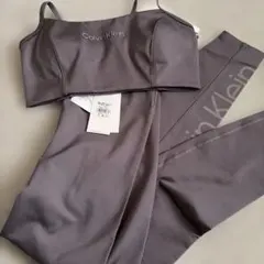 Item thumbnail for item c9307efb-097f-40a2-b15e-4b063144d1a5