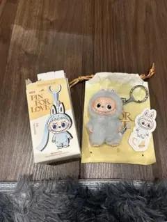 POPMART正規品イニシャルラブブ C