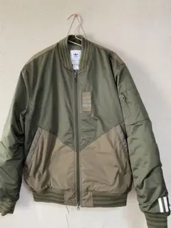 adidas ナイロンジャケット