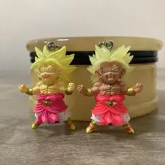 ドラゴンボール　UDM キーホルダー　ガシャポン　ブロリー　2体セット