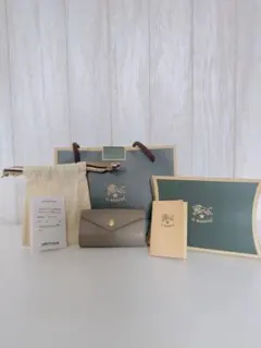 イルビゾンテ　キーケース　グレー