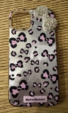 iPhone14 ケース シルバー×ピンク　レオパード柄　ヒョウ柄　背面　カバー