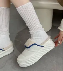 ファー付きスリッポンブーツ（ホワイト/ブラック/ブラウン）