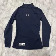 UNDER ARMOUR ネイビー アンダーシャツ長袖 YMD 140㎝