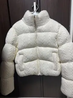 アイボリー ケーブル編み風 ダウンジャケット