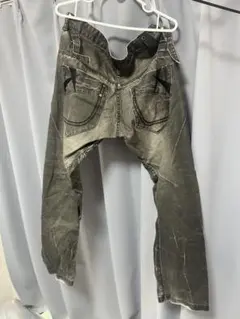 ダメージ加工 グレー スキニーデニムパンツ　F.U.S.A.I