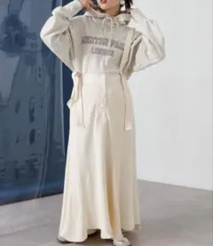 エシンタ　スカート