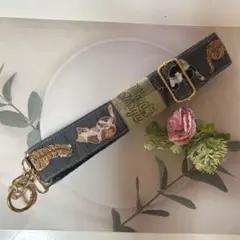 インド刺繍 リボン　後ろ姿ねこちゃんスマホショルダーストラップ グレー